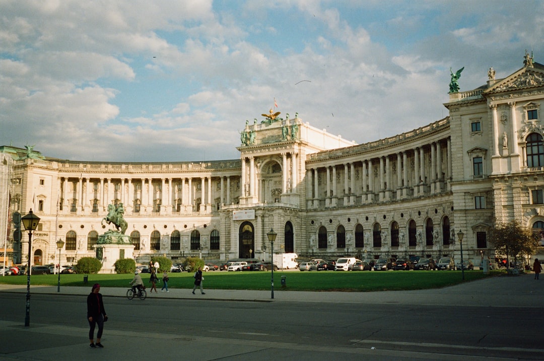 „2‑Tage‑Kurztrip: Wien–Salzburg bequem erkunden“